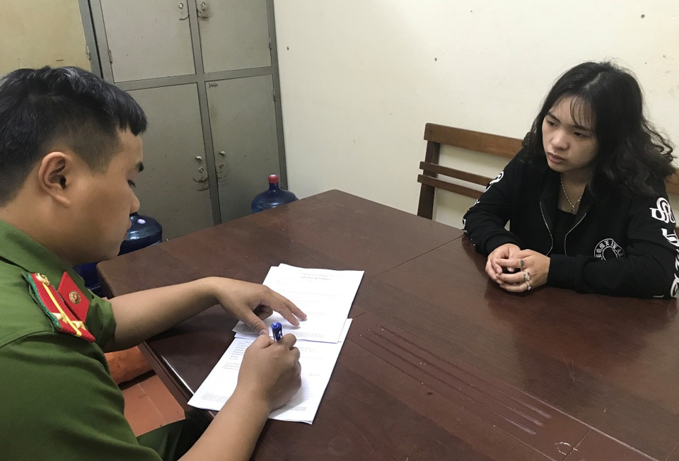 Đối tượng Chu Thị Thu Thủy tại cơ quan công an