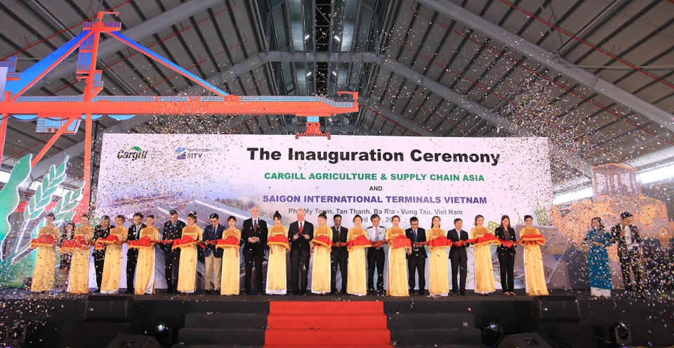 
 Lễ cắt băng khánh thành công trình nhà kho cung ứng ngũ cốc và hạt có dầu của Cargill
