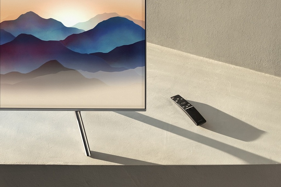 Đánh giá TV QLED 2018: đột phá trong chiều sâu công nghệ - 3 One Remote Control chính là một mãnh ghép vừa thông minh vừa sang trọng của TV QLED 2018.