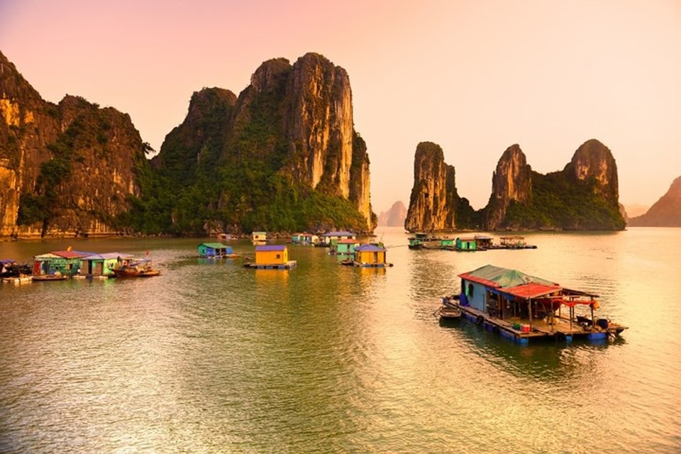 Làng chài Cửa Vạn vào danh sách những ngôi làng đẹp nhất thế giới - 7 Làng chài Cửa Vạn vào danh sách những ngôi làng đẹp nhất thế giới - 7