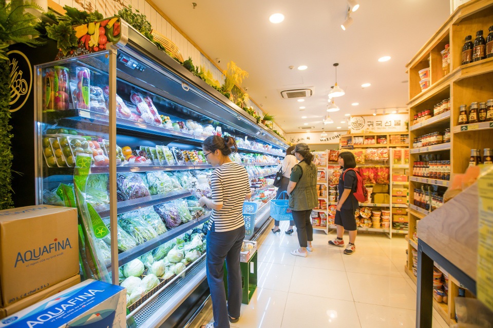 Khi mua nhà không còn là việc trên giấy tờ - 1
Chỉ vài bước chân, mọi nhu cầu sống của cư dân đều được đáp ứng