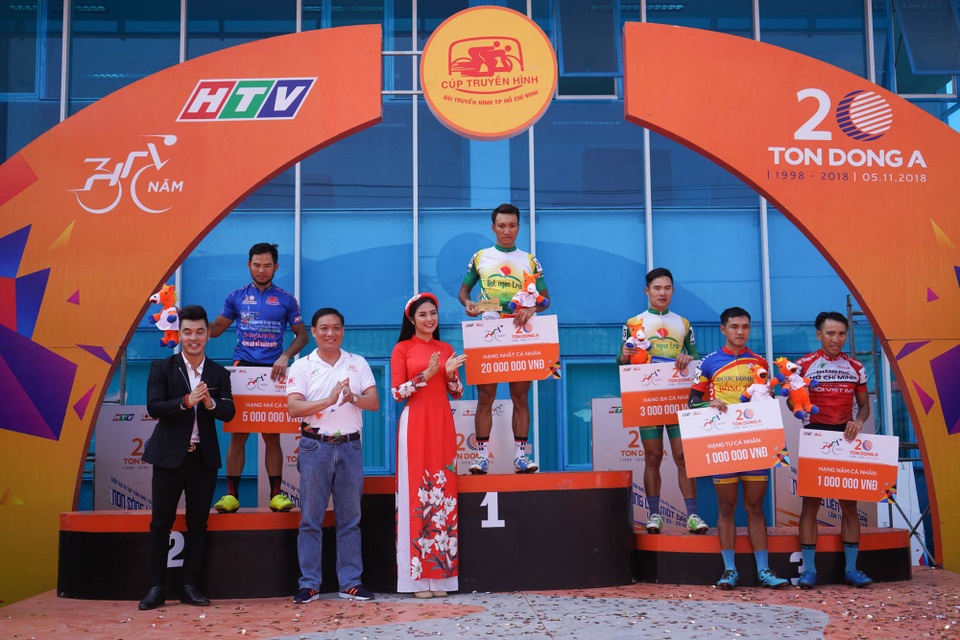 Chưa có biến động lớn ở các danh hiệu quan trọng nhất giải