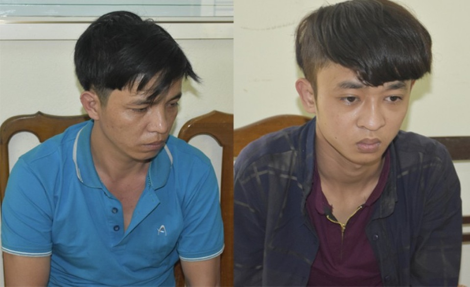Cầm 1,5 tỉ đồng đi mua 4 bánh heroin và 4 kg ma túy đá - 1 Hai đối tượng bị bắt giữ vì hành vi vận chuyển ma túy