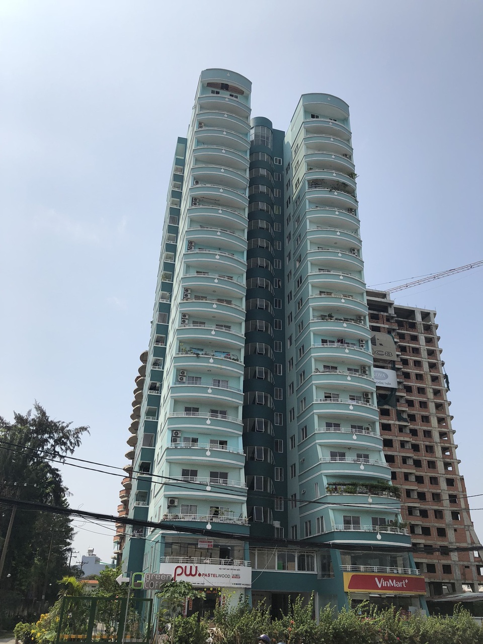 Điểm danh 8 chung cư ở Sài Gòn “đánh cược” mạng sống người dân - 8 Chung cư Cao Ốc Xanh