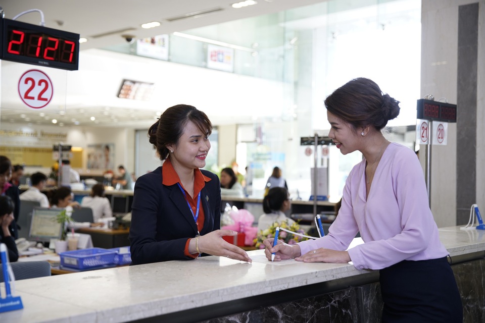 Sacombank phát hành chứng chỉ tiền gửi với lãi suất hấp dẫn - 1 Sacombank phát hành chứng chỉ tiền gửi với lãi suất hấp dẫn - 1