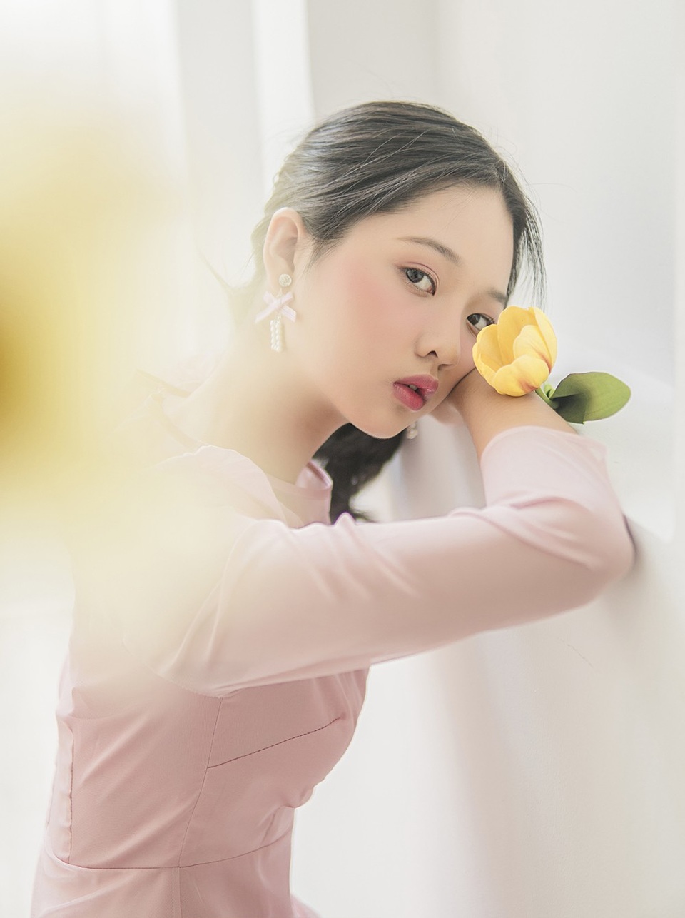 Sao nhí "Tôi thấy hoa vàng trên cỏ xanh" đã trưởng thành, xinh đẹp hút hồn - 8 Sở hữu khả năng diễn xuất tốt, gương mặt đáng yêu, xinh xắn, Lâm Thanh Mỹ còn được nhiều nhãn hàng lựa chọn.