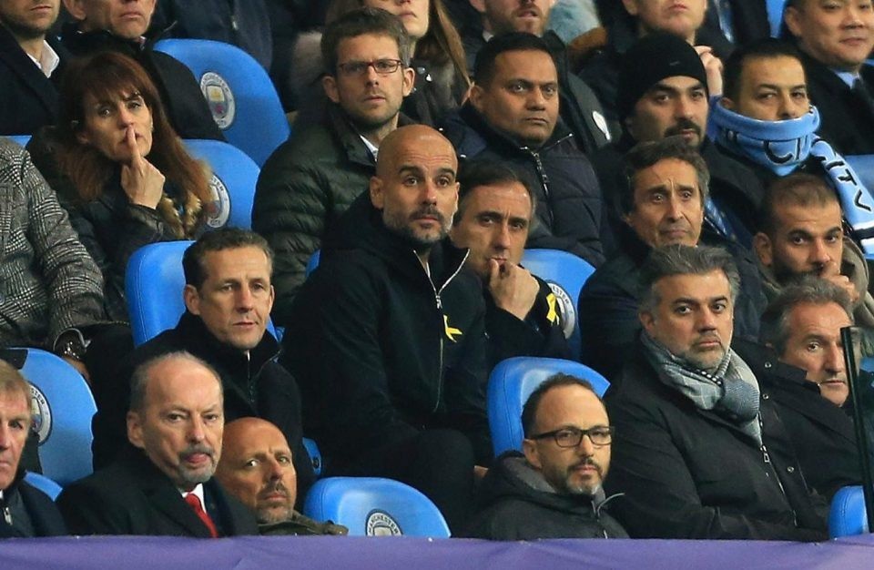 HLV Pep Guardiola bị truất quyền chỉ đạo trong trận đấu với Liverpool