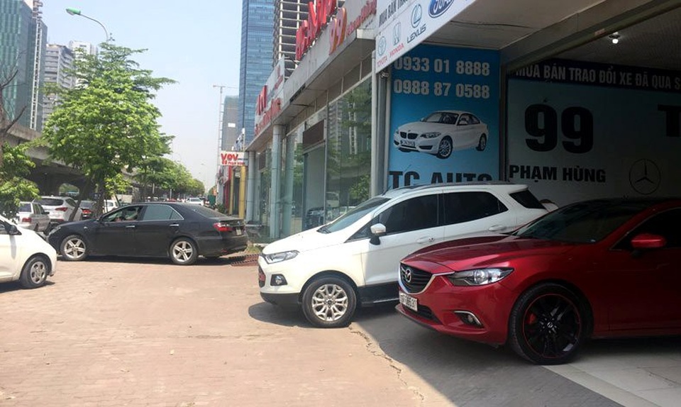 Ôm xe "lướt", ông chủ buôn ô tô cũ dính đòn đau - 1
Kinh doanh xe cũ ế ẩm