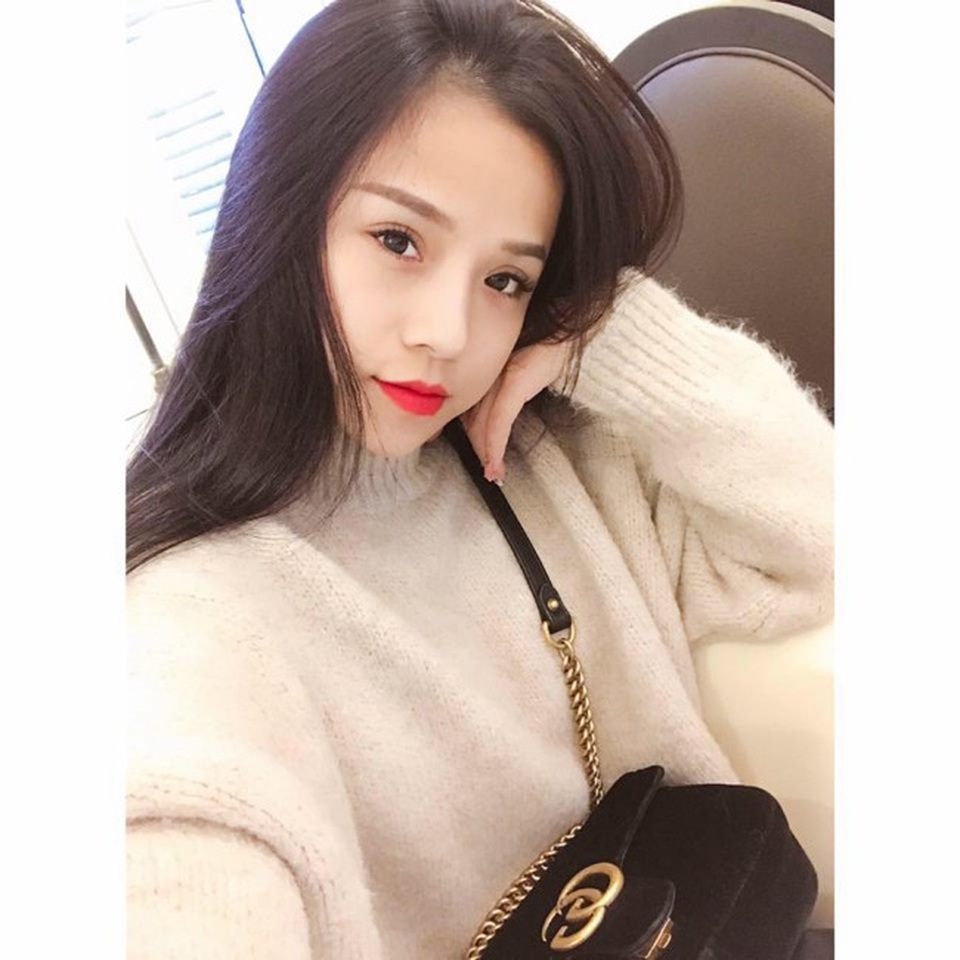 Hé lộ bạn gái siêu xinh của thủ môn Văn Lâm - 16
Hiện tại, Thương Võ vẫn đang đi hát và ấp ủ ý tưởng kinh doanh.