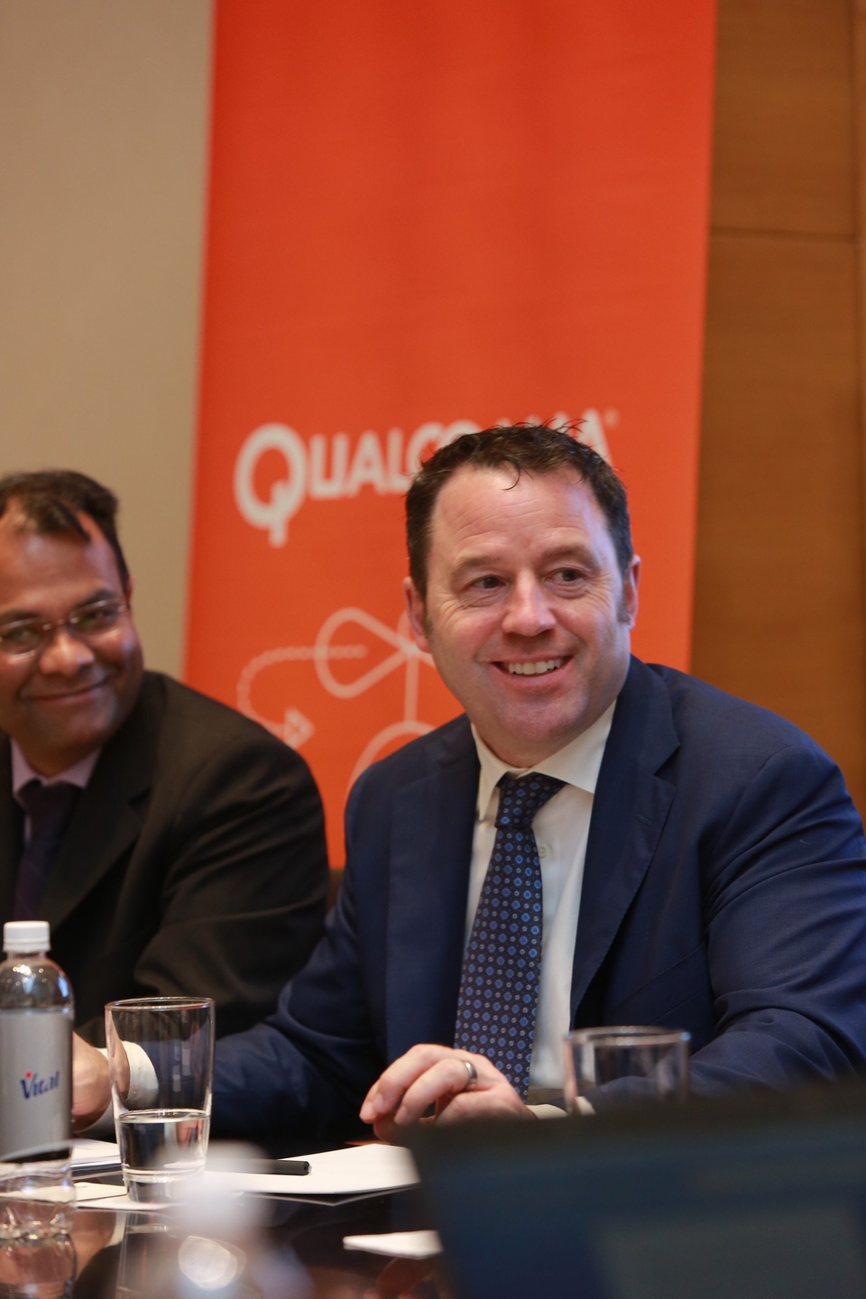 Bkav đang đàm phán bán Bphone 2018 qua các nhà mạng - 2
ông Jim Cathey, Phó Chủ tịch cấp cao và Chủ tịch khu vực Châu Á Thái Bình Dương & Ấn Độ của Qualcomm Technologies.