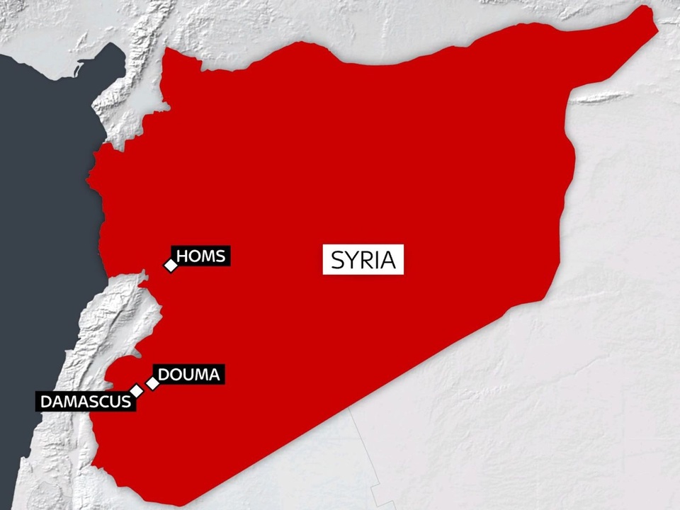 
Căn cứ quân sự bị tấn công nằm tại tỉnh Homs, trong khi vụ tấn công nghi bằng vũ khí hóa học xảy ra tại Douma (Ảnh: Sky)
