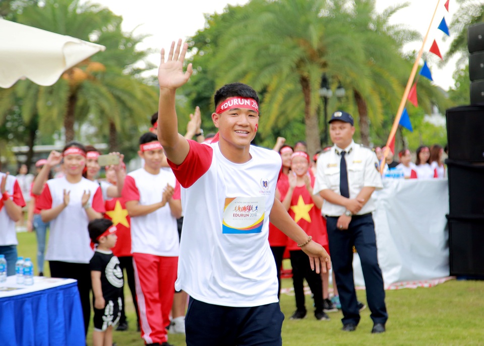 Vinschool gây quỹ thành công 3,7 tỷ đồng xây dựng cho trẻ em nghèo - 4 Vinschool gây quỹ thành công 3,7 tỷ đồng xây dựng cho trẻ em nghèo - 4