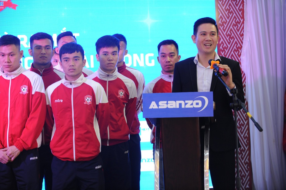 Trước trận đấu với đương kim vô địch Quảng Nam, “Bầu Tam” tuyên bố thưởng nóng 100 triệu cho CLB Hải Phòng - 6 Trước trận đấu với đương kim vô địch Quảng Nam, “Bầu Tam” tuyên bố thưởng nóng 100 triệu cho CLB Hải Phòng - 6