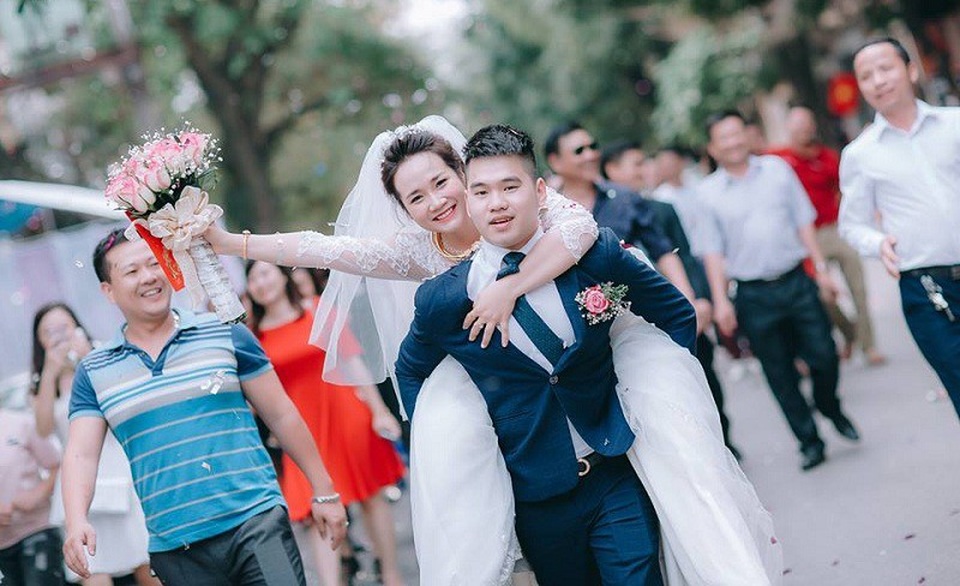 Chuyện tình yêu 8 năm của cặp đôi Bắc Giang cách nhà nhau 300m - 1 Chuyện tình yêu 8 năm của cặp đôi Bắc Giang cách nhà nhau 300m - 1