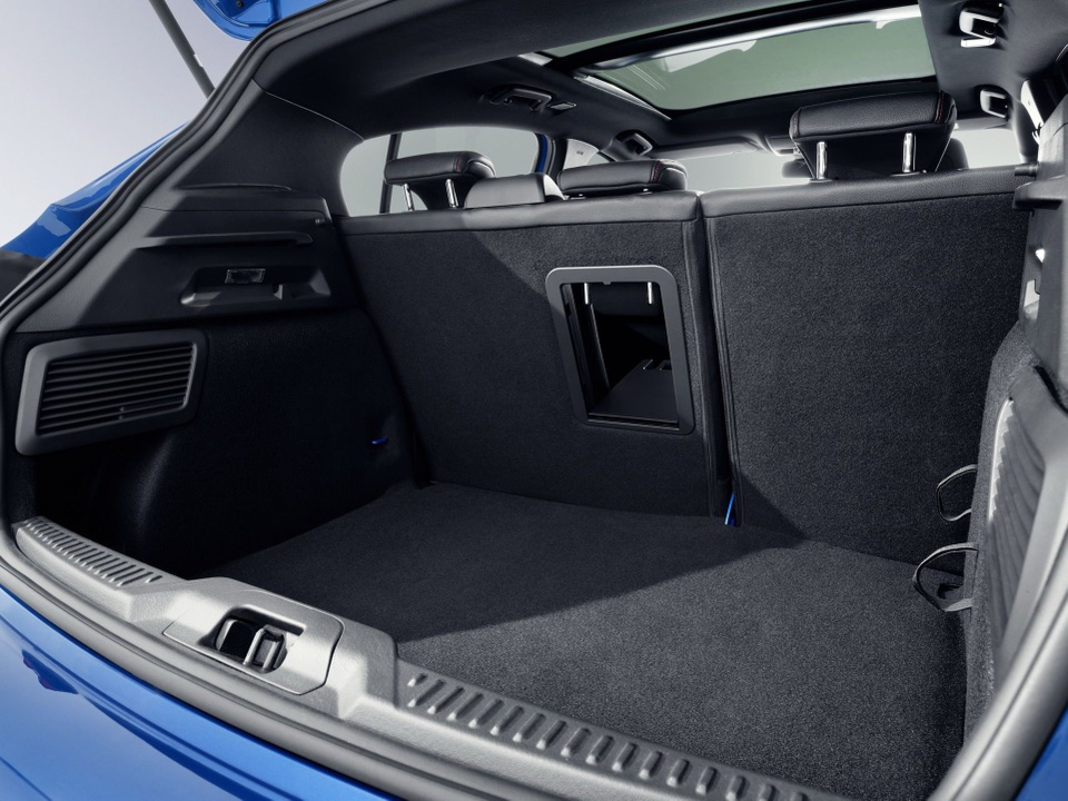 Ford Focus thế hệ mới - Thanh lịch hơn, hiện đại hơn - 22 Ford Focus thế hệ mới - Thanh lịch hơn, hiện đại hơn - 22