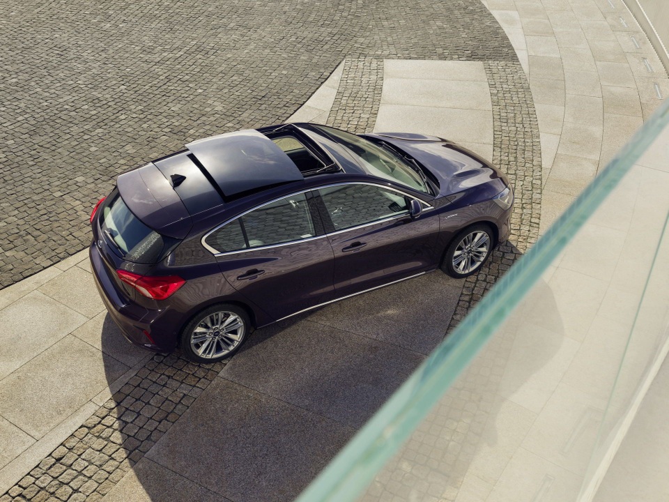 Ford Focus thế hệ mới - Thanh lịch hơn, hiện đại hơn - 1 Ford Focus thế hệ mới - Thanh lịch hơn, hiện đại hơn - 1