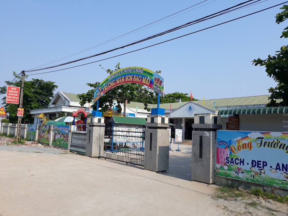 Cô giáo tố bị hiệu trưởng xúc phạm vì không phá thai khiến trường mất thi đua - 1
Hiệu trưởng trường Mầm non Sao Mai bị tố cáo xúc phạm giáo viên vì không phá thai đứa con thứ ba.