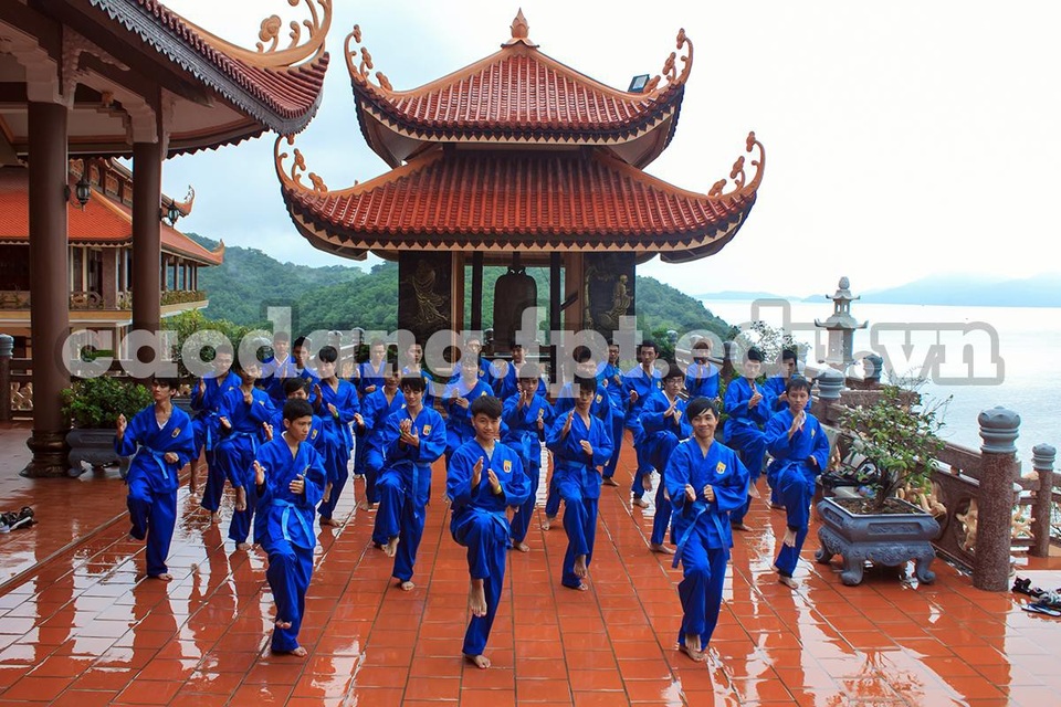 Toàn cảnh tọa đàm: “Học gì để không thất nghiệp” - 9 Sinh viên Cao đẳng thực hành FPT Polytechnic được rèn luyện thể chất và ý chí qua môn võ Vovinam.