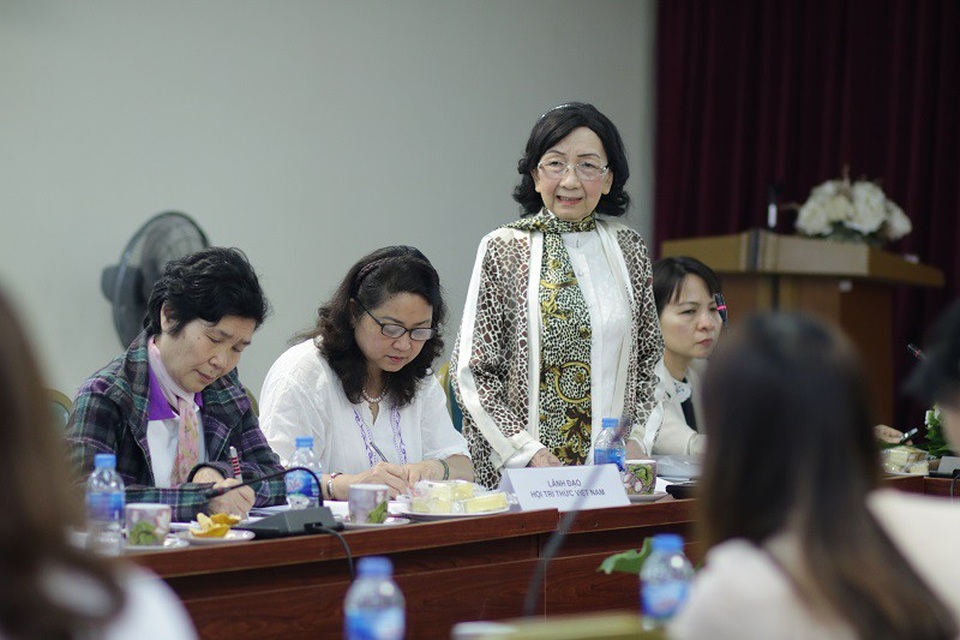 Những sáng chế mới lạ của phụ nữ làm nâng cao chất lượng cuộc sống - 3
Giáo sư, Tiến sĩ khoa học Phạm Thị Trân Châu, Chủ tịch Hội Nữ Trí thức Việt Nam.