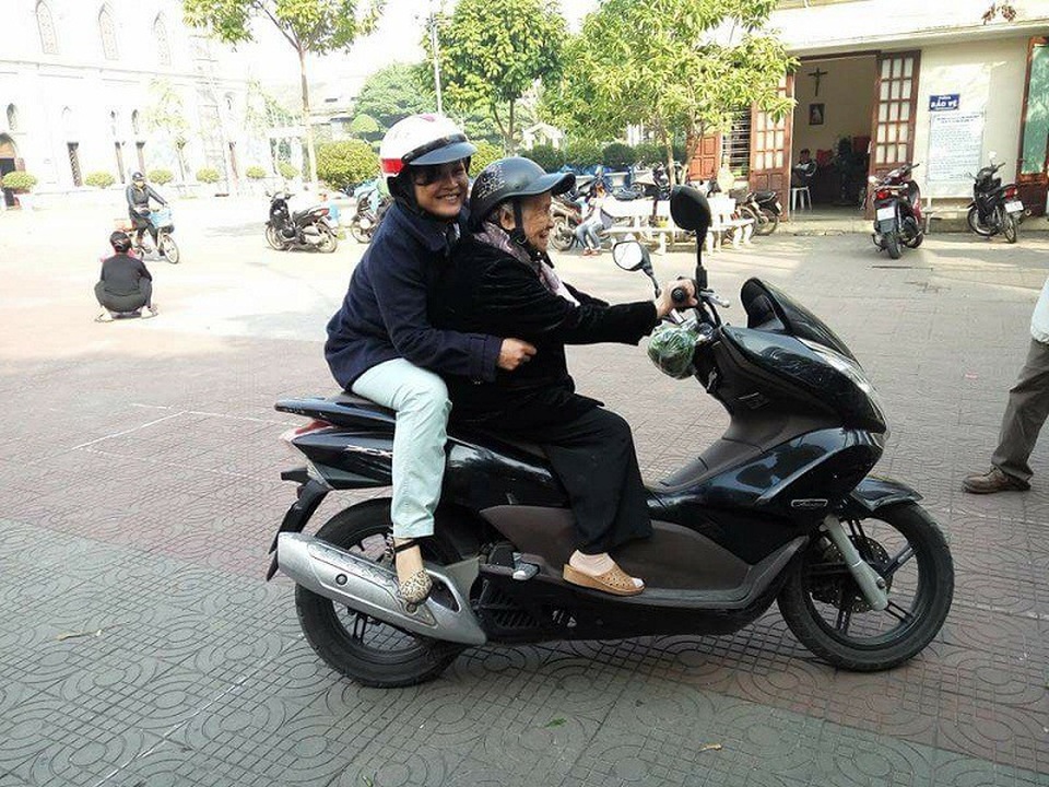 Trào lưu khoe ảnh “bà ngoại xì-tin” gây sốt mạng - 7 (ảnh: Thanh Vũ)