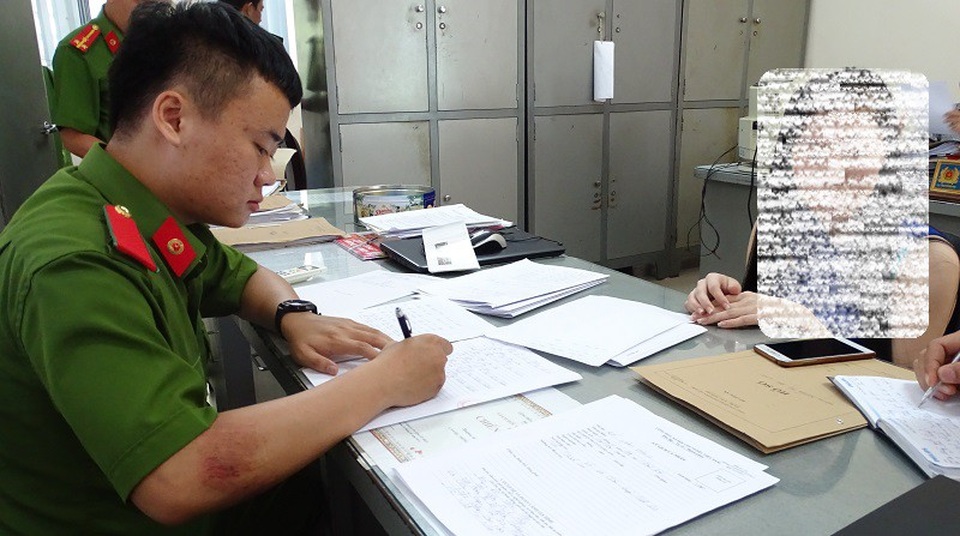 Giải cứu người phụ nữ ở Đồng Nai bị bán sang Trung Quốc - 1 Chị N. T. A. L. trình bày sự việc với cơ quan công an