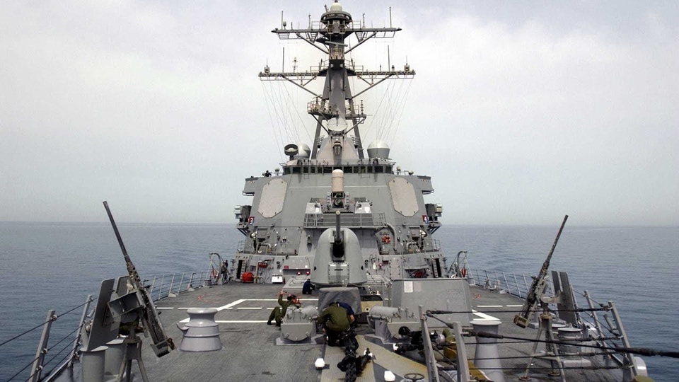 Mỹ có thể dùng vũ khí nào để tấn công Syria? - 1
Tàu khu trục USS Donald Cook của Mỹ (Ảnh: Military)