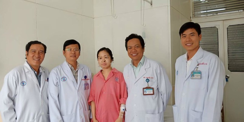 94% người được ghép thận sống từ 3 năm trở lên - 1 Cô sinh viên HT vui mừng sau ca nhận thận ghép từ người cho chết não tại BV Chợ Rẫy. Ảnh: BV