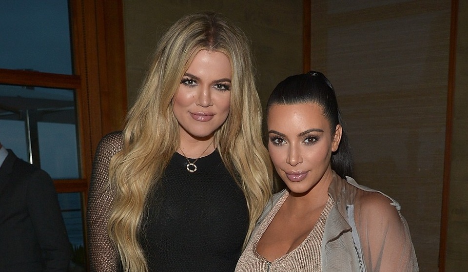 Kim Kardashian "phát ốm" với bạn trai của em gái - 4
Tuy nhiên vì phép lịch sự và vì lo lắng thương yêu em gái, Kim vẫn tỏ ra bình tĩnh trong tình cảnh này