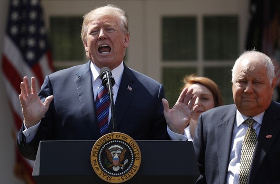 Tranh cãi với Trung Quốc, ông Trump tiếc TPP? - 1
Tổng thống Donald Trump phát biểu tại Nhà Trắng hôm 12-4 Ảnh: REUTERS