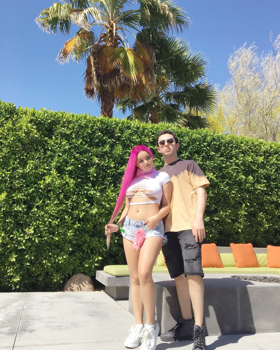 Ariel Winter khoe ngực khủng khi đi xem ca nhạc - 8
Tuy nhiên cô sẽ theo học đại học ngay khi có thể vì hiểu tầm quan trọng của việc học.