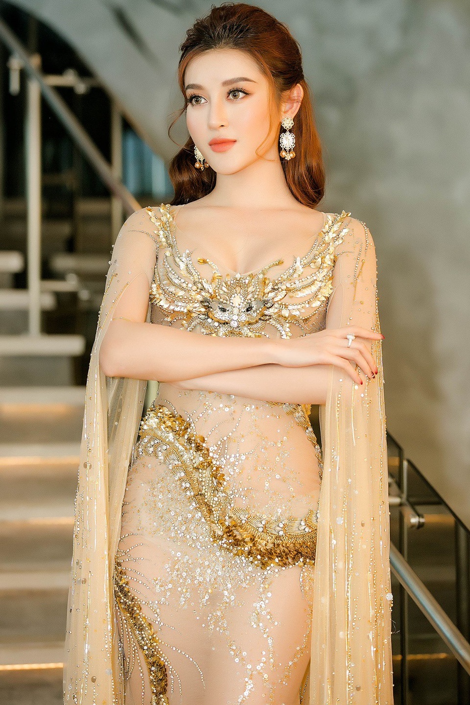 Huyền My hội ngộ hai Hoa hậu đẹp nhất thế giới tại TP.HCM - 1 Huyền My hội ngộ hai Hoa hậu đẹp nhất thế giới tại TP.HCM - 1