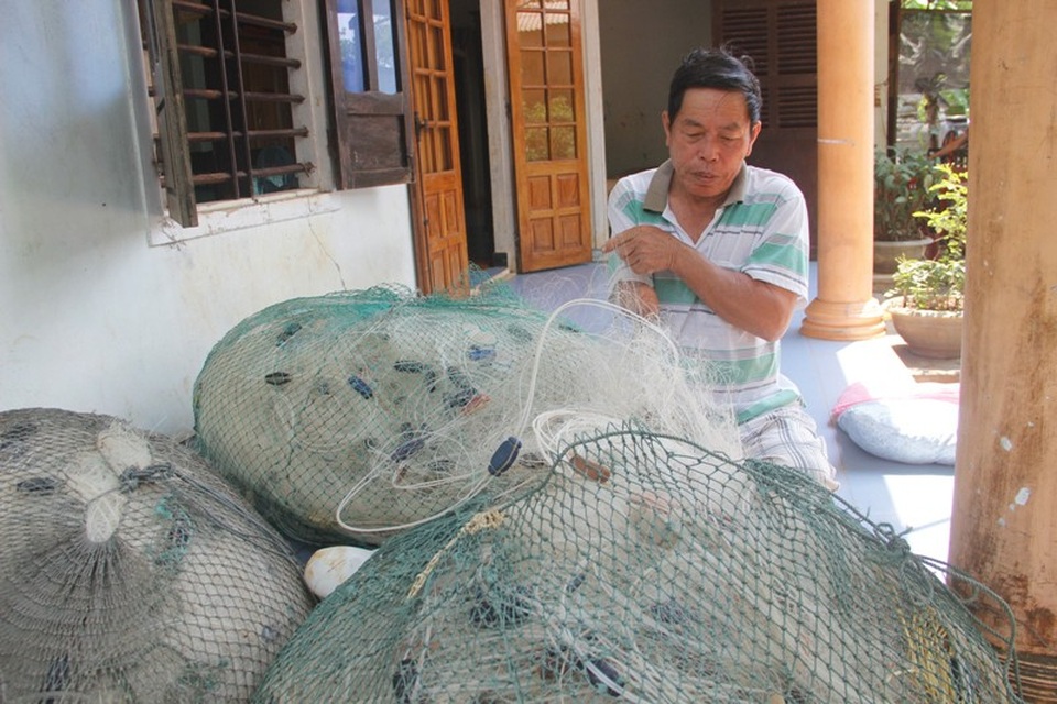Những “kỳ nhân” làng biển: Băng qua mưa bom bão đạn chở bộ đội vượt sông - 4 Những “kỳ nhân” làng biển: Băng qua mưa bom bão đạn chở bộ đội vượt sông - 4