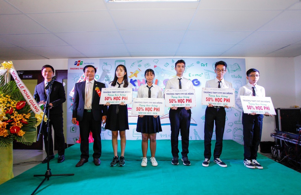 Trường THPT FPT Đà Nẵng dành học bổng trị giá lên đến một tỷ đồng cho các nhân tài trong năm học 2018 - 2019 - 1 Trường THPT FPT Đà Nẵng dành học bổng trị giá lên đến một tỷ đồng cho các nhân tài trong năm học 2018 - 2019 - 1
