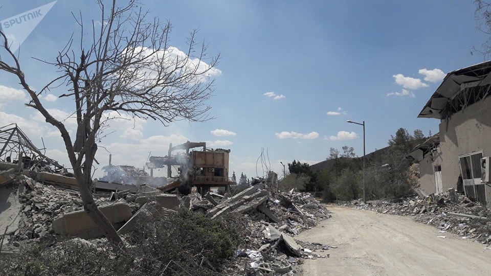 
Khu vực Trung tâm Barzeh trở thành bãi chiến trường sau cuộc không kích. (Ảnh: Sputnik)
