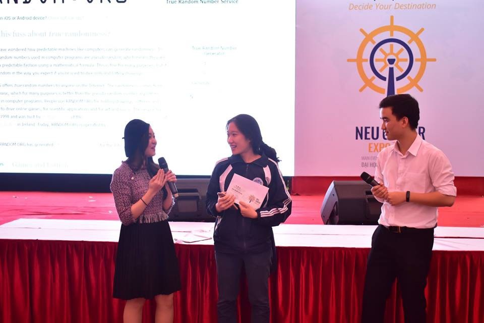Doanh nghiệp "săn" nhân sự trẻ đang ngồi ghế giảng đường - 2 Ngày hội việc làm với chuỗi hoạt động, tọa đàm hướng nghiệp hấp dẫn.