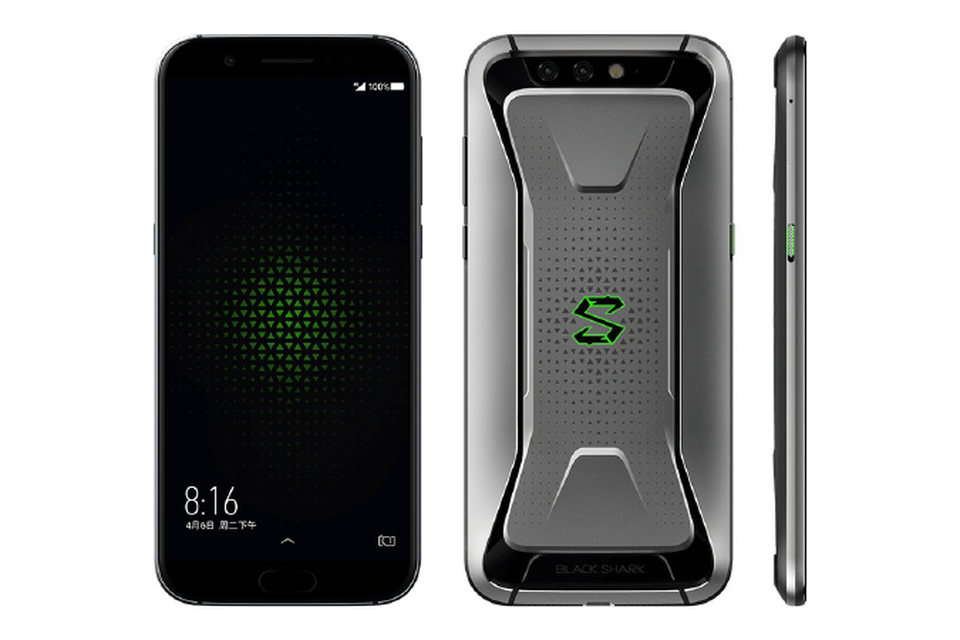 Xiaomi trình làng smartphone “khủng” tản nhiệt bằng chất lỏng - 1 Xiaomi Black Shark sở hữu thiết kế “hầm hố” phù hợp với các game thủ