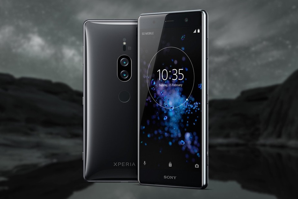 Sony trình làng smartphone đầu tiên có camera kép, màn hình 4K - 1 Xperia XZ2 Premium sở hữu thiết kế tương đương phiên bản Xperia XZ2 ra mắt cách đây gần 2 tháng