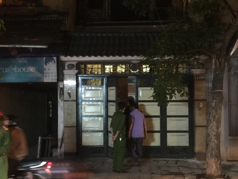 Khám nhà cựu Trung tướng Tình báo Phan Hữu Tuấn - 4 Khám nhà cựu Trung tướng Tình báo Phan Hữu Tuấn - 4