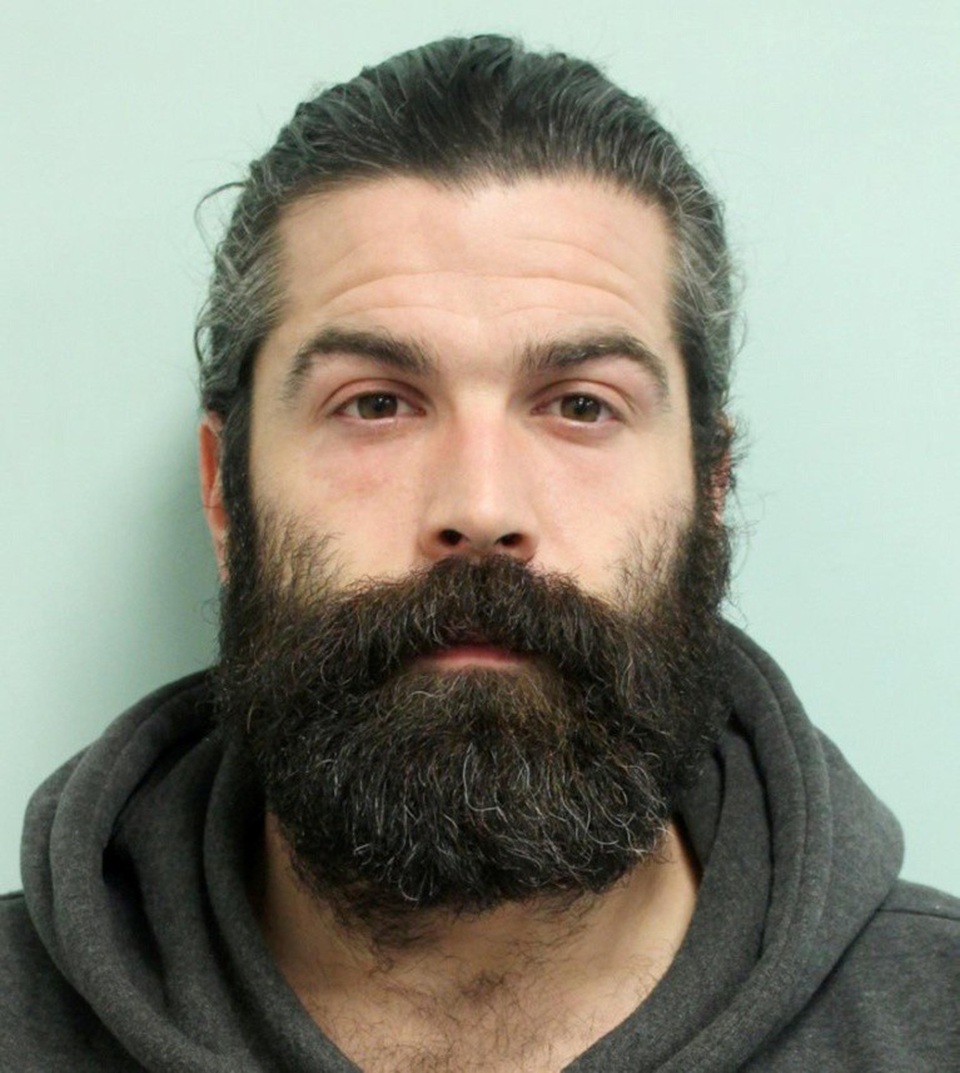 Purcell sẽ không thoải mái yêu đương trong vòng 7 năm tới