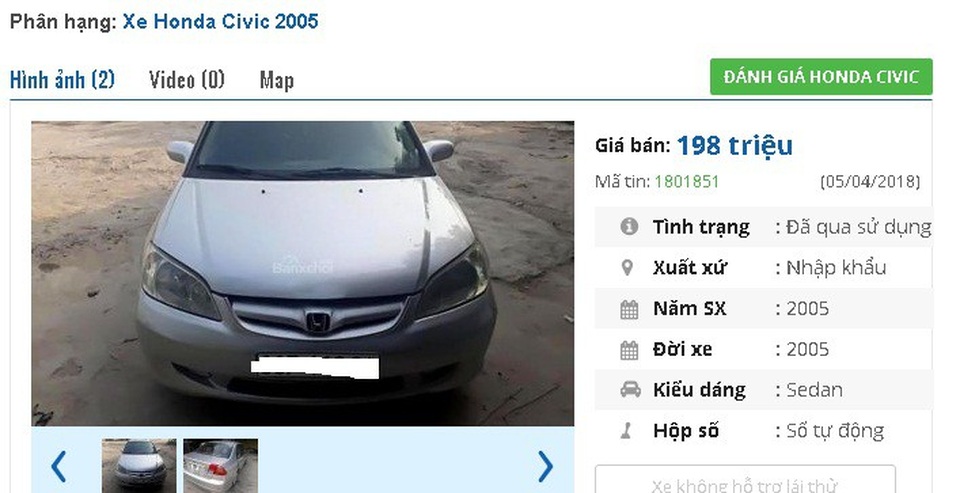 Những chiếc ô tô Honda cũ này đang rao bán tầm giá 200 triệu đồng tại Việt Nam - 3
Honda Civic 1.7 AT năm sản xuất 2005, màu bạc, nhập khẩu, số tự động hiện đang được rao bán giá 198 triệu đồng. Xe được giới thiệu là trang bị nệm da, máy lạnh, gương chỉnh điện, âm thanh AM/FM.