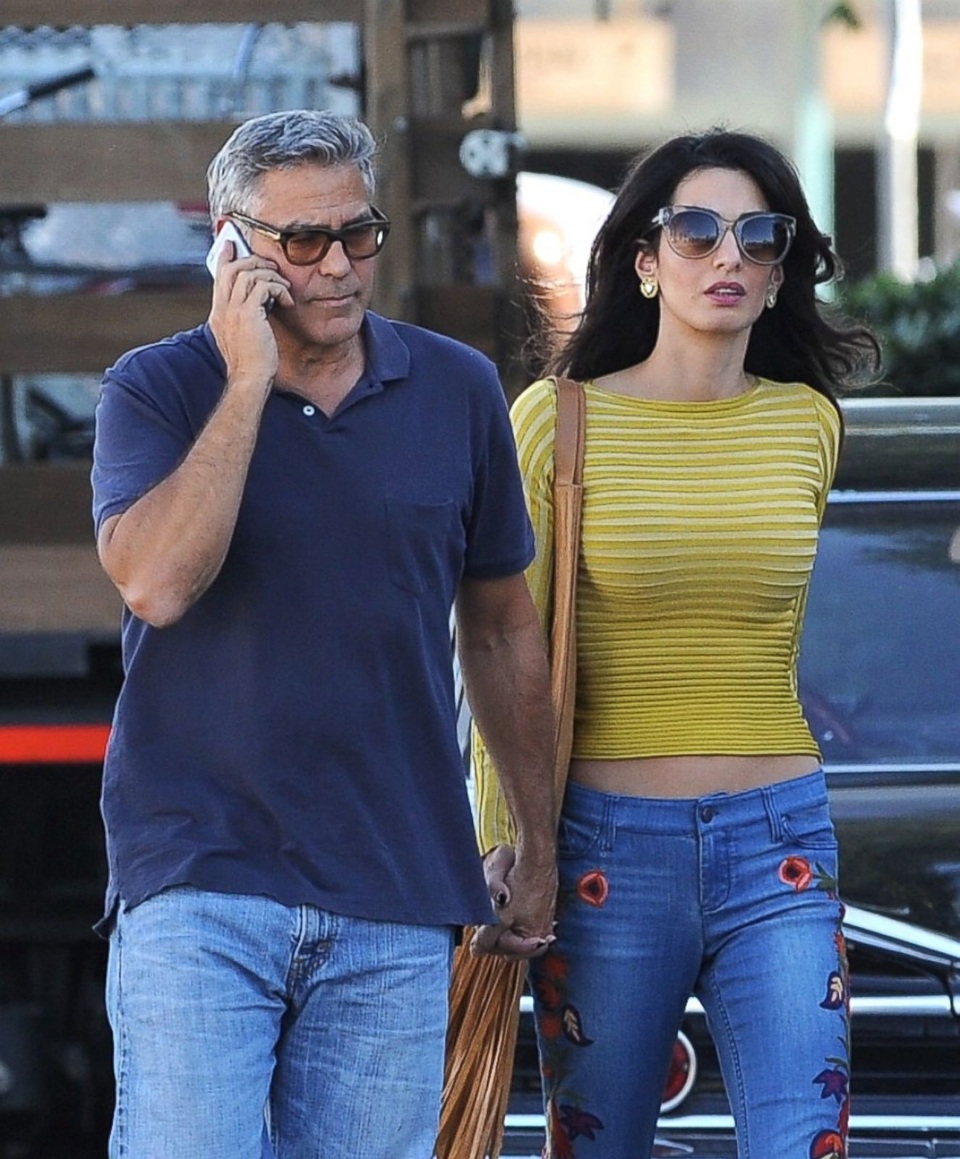 Tại sao tài tử nổi tiếng chuyển sang hẹn hò… “người đẹp trí tuệ”? - 8 George Clooney và vợ - Amal Clooney