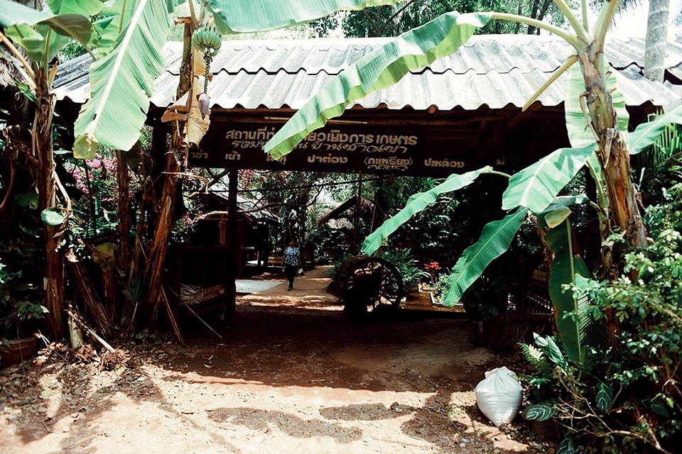 Nét huyền bí của người Karen cổ cao theo thời gian - 1 Làng phụ nữ cổ dài người Karen nằm tách biệt với sự ồn ào của cuộc sống hiện đại.