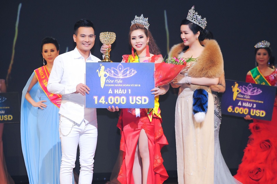 Vũ Thanh Thảo đăng quang Á hậu 1 tại Hoa hậu Doanh Nhân Hoàn Vũ 2018 - 10 Vũ Thanh Thảo đăng quang Á hậu 1 tại Hoa hậu Doanh Nhân Hoàn Vũ 2018 - 10