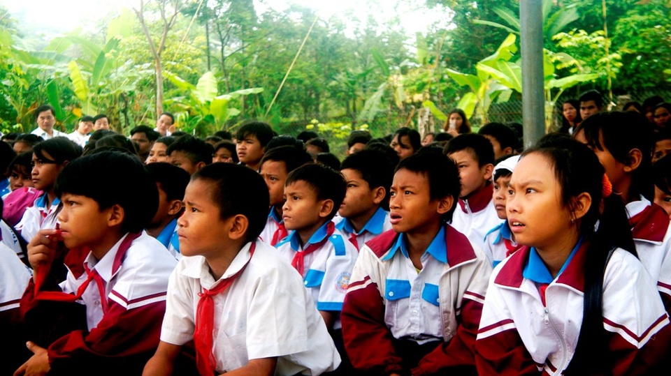 Học sinh miền núi học cách tiêu tiền “tiết kiệm, hiệu quả” - 2 Hơn 200 học sinh PTDTBT THCS Trà Don tham gia khóa học ngoại khóa