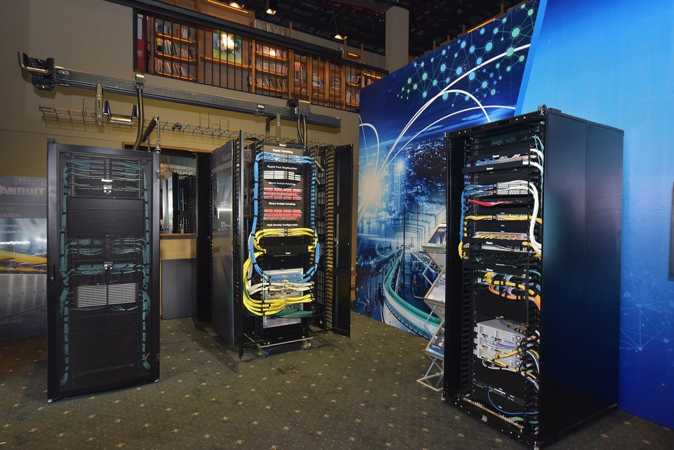 “Ông lớn” Panduit sắp “bước” vào Việt Nam, tham gia thị trường hạ tầng mạng - 1 “Ông lớn” Panduit sắp “bước” vào Việt Nam, tham gia thị trường hạ tầng mạng - 1