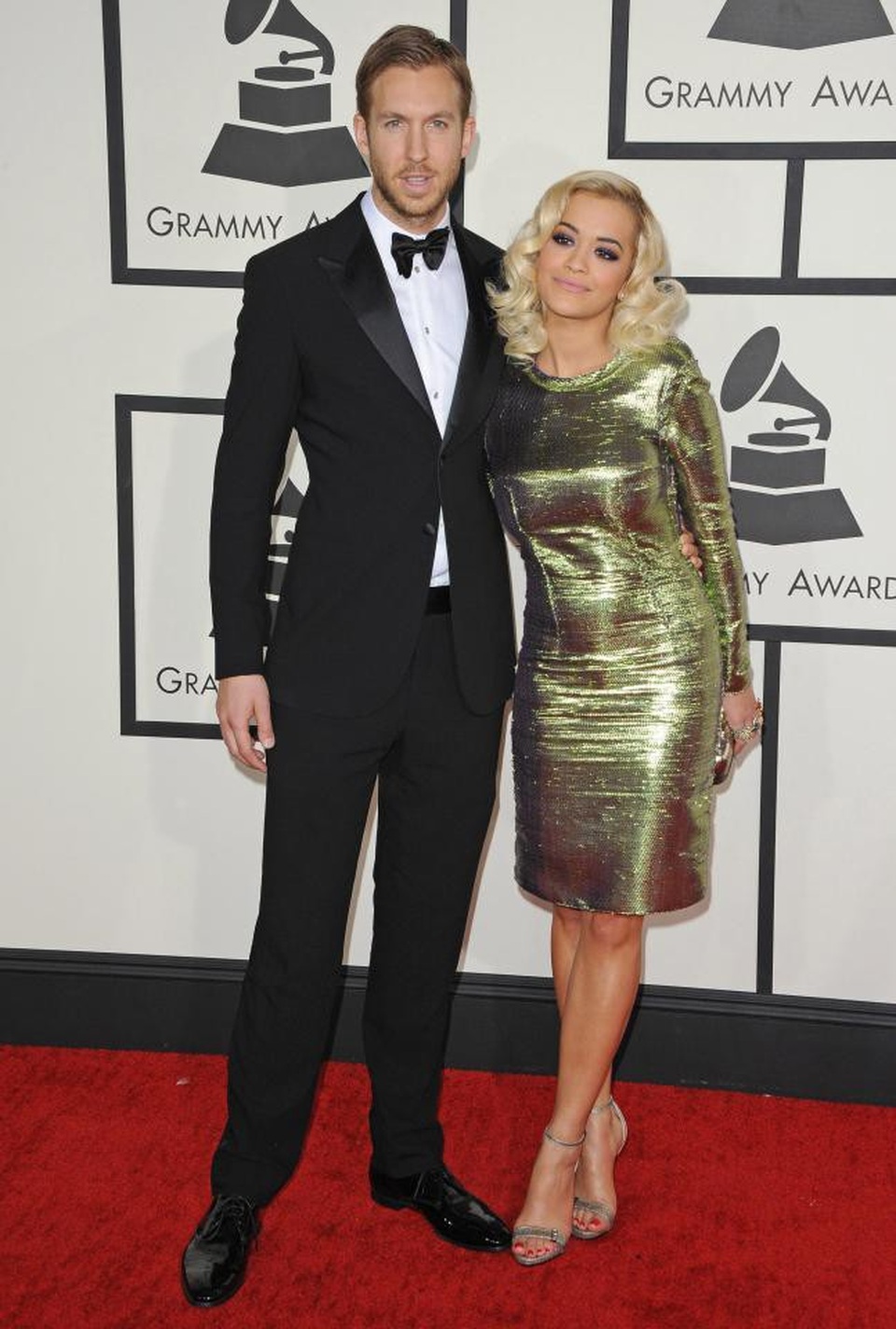 Sao “hối không kịp” vì vừa yêu vừa hợp tác công việc - 3 Nữ ca sĩ Rita Ora, 27 tuổi, và DJ - Calvin Harris, 34 tuổi