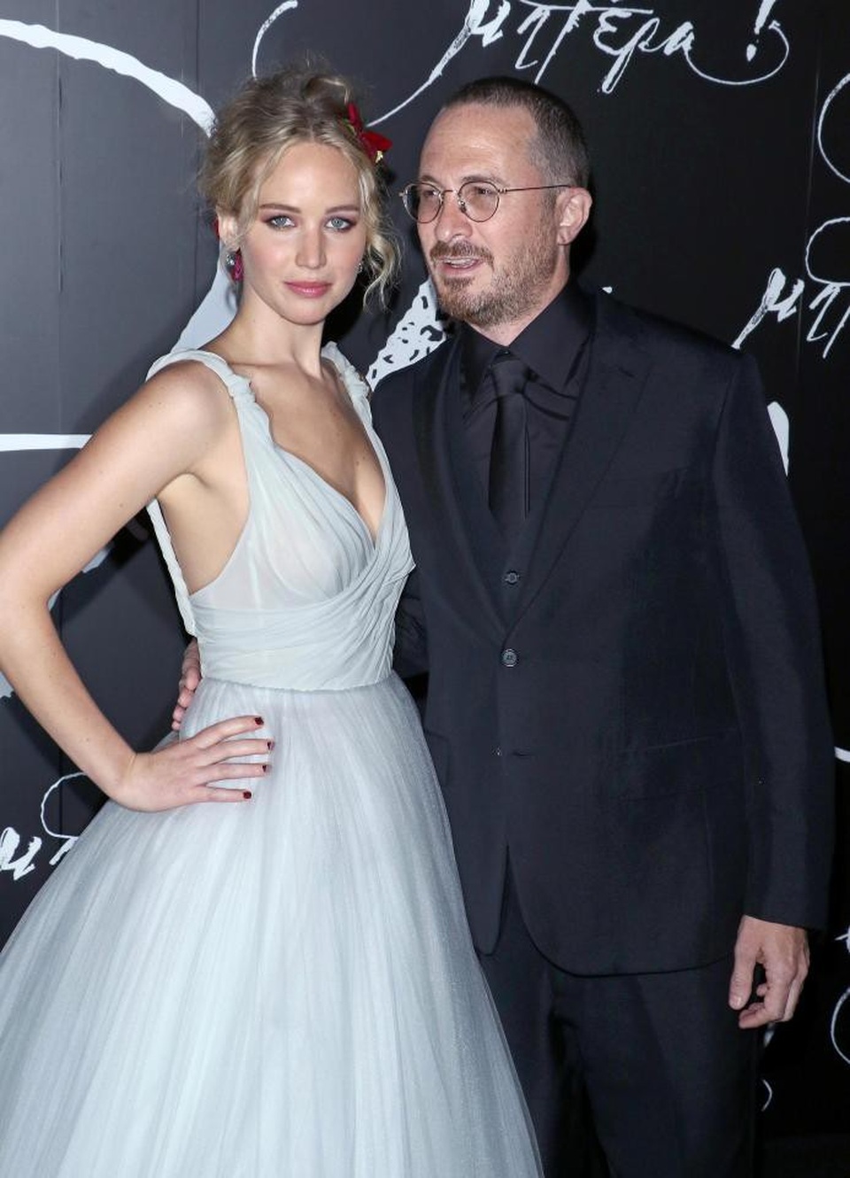 Sao “hối không kịp” vì vừa yêu vừa hợp tác công việc - 5 Nữ diễn viên Jennifer Lawrence, 27 tuổi, và đạo diễn Darren Aronofsky, 49 tuổi