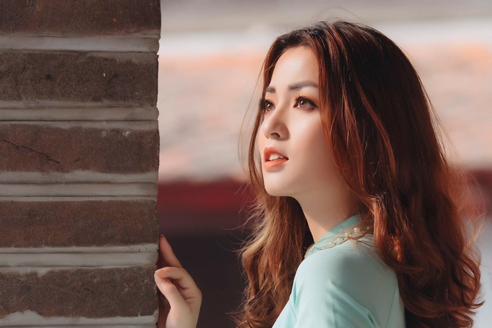 Đôi mắt nâu "hút hồn" của thiếu nữ Thái Nguyên - 1 Nhiều người nhầm tưởng Phương Liên là con lai bởi đôi mắt “thiên thần” này.