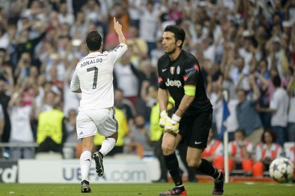 Buffon: “Tôi mất ngủ vì sự nguy hiểm của C.Ronaldo” - 1 Buffon ngại đối đầu với C.Ronaldo