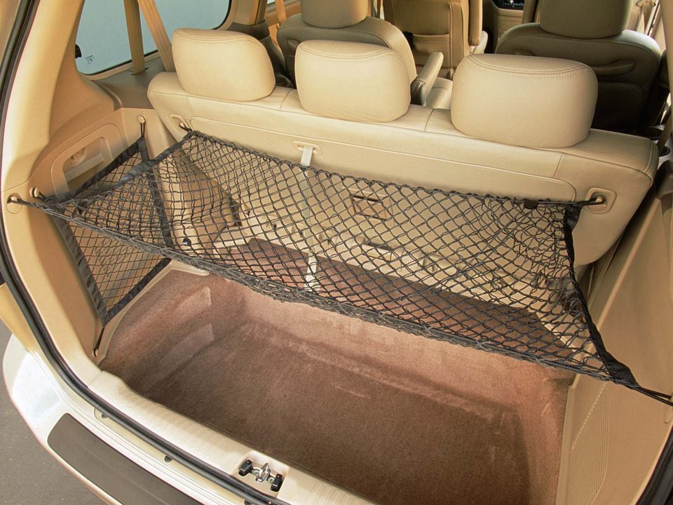 Bí ẩn vụ việc một thiếu niên chết ngạt vì mắc kẹt trong xe Honda Odyssey - 2
Phía sau một chiếc Honda Odyssey